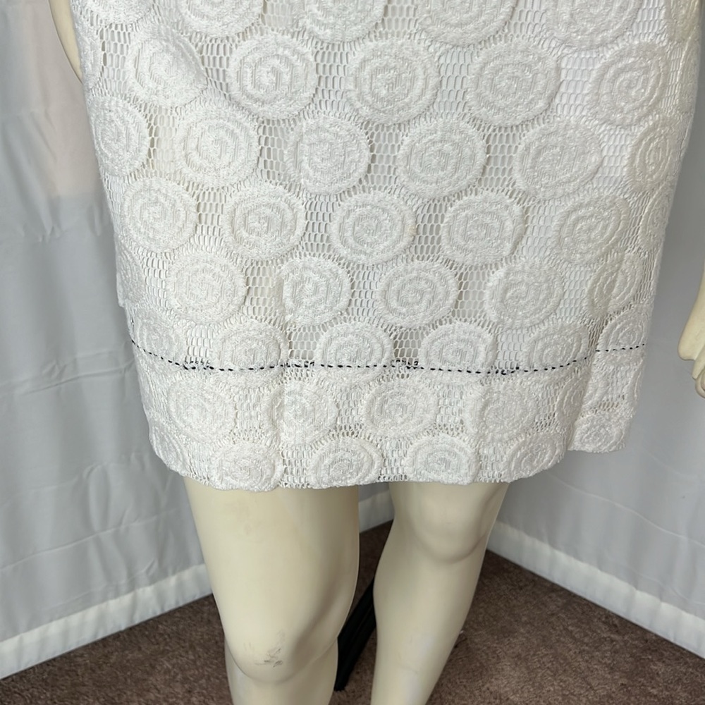 PHOEBE COUTURE LACE DRESS - Picture 4 of 14